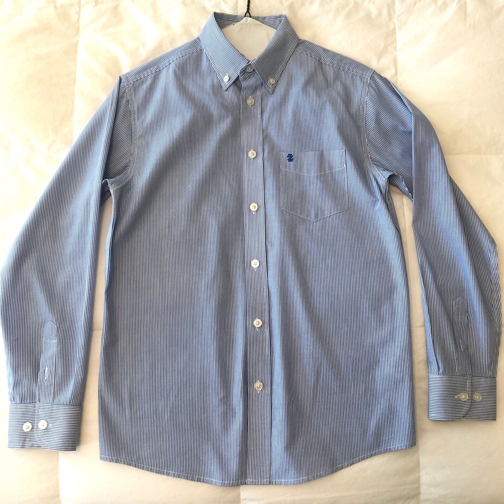 IZOD Boys dress shirt size 14 Blue Pinstripe